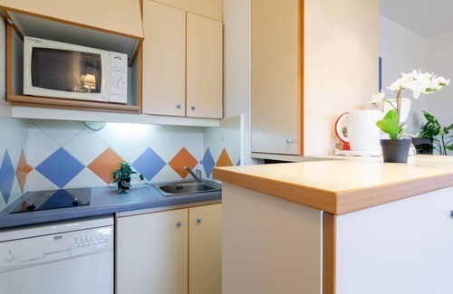 Sainte-Maxime City Centre Apartamento | Les Platanes by Interhome