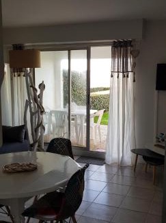 Saint-Georges-de-Didonne Apartamento | Les Rochers de Vallières, Appartement de 35 m2 avec 1 chambre, Terrasses, Jardin 140 m2, Vue panoramique face à l'Océan !