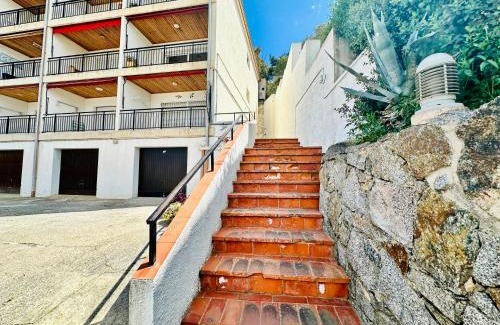 Almadraba-Canyelles Apartamento | Les Roques - Apartamento con vistas idílicas