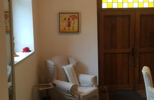 Bohon Apartamento | Les Roques Apartments in historical Monastery