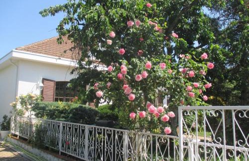 Boisset-les-Montrond Casa | Les Roses de Rita
