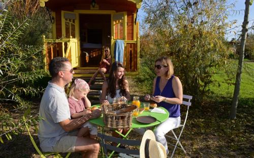 Chenille-Change Casa | Les Roulottes & Cottages du Moulin