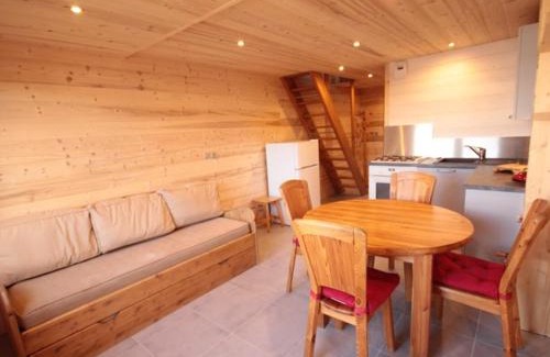 Les Saisies Apartamento | Les Saisies Hauteluce : beau 2 pièces rénové, 6 pers, TV, lave-vaisselle - FR-1-293-86