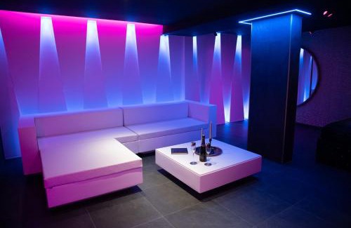 Bonneville Apartamento | LES SECRETS ROOMS - BONNEVILLE - LOVE ROOM 130m2 - SPA PRIVATIF