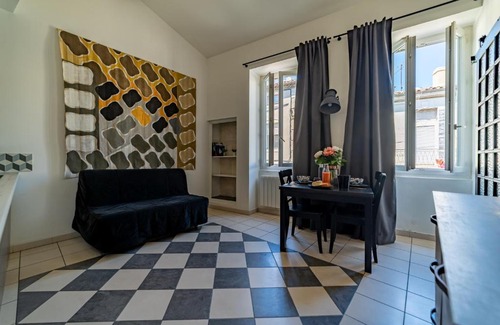 Faubourg Apartamento | Les Temps Modernes - Une Nuit à Nîmes