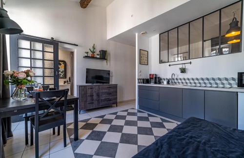 Faubourg Apartamento | Les Temps Modernes - Une Nuit à Nîmes