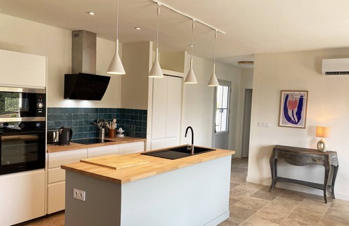 Lioux Casa | Les Terrasses de Lioux - In the heart of the Luberon - New house****-Calm and comfort