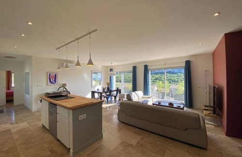 Lioux Casa | Les Terrasses de Lioux - In the heart of the Luberon - New house****-Calm and comfort