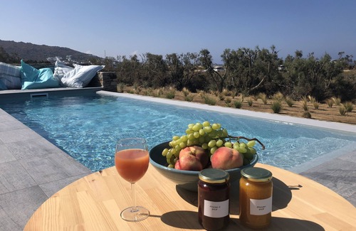 Plaka Villa | Les Thébaïdes 2, Directamente en la Playa de Plaka con Piscina Privada
