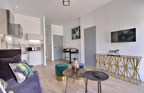 Hotel-de-Ville Apartamento | LES TOITS DU VIEUX-PORT