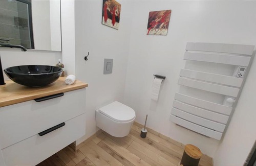 Salies-de-Bearn Cama Y Desayuno | Les Treilles de Salies - Spa et sauna - Chambre Art déco