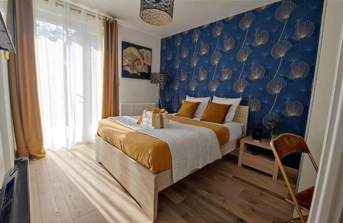 Salies-de-Bearn Cama Y Desayuno | Les Treilles de Salies - Spa et sauna - Chambre Art déco