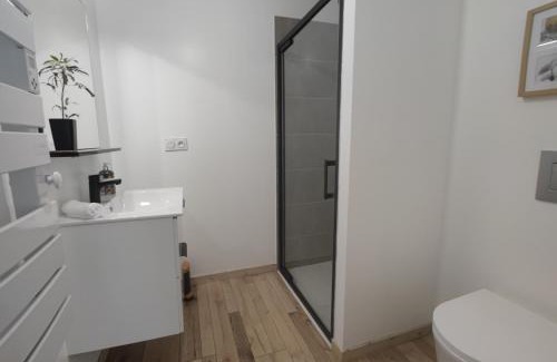 Salies-de-Bearn Cama Y Desayuno | Les Treilles de Salies - Spa et sauna intérieur