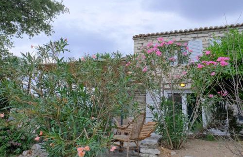 Qeparoi i Siperm Villa | Les Villas de Qeparo