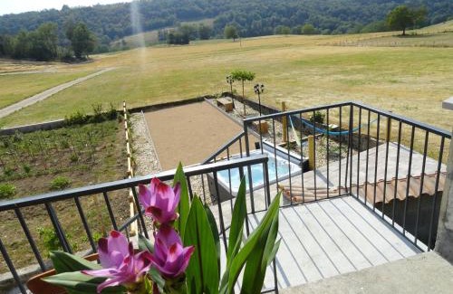 Marchamp Casa | Les violettes du Bugey