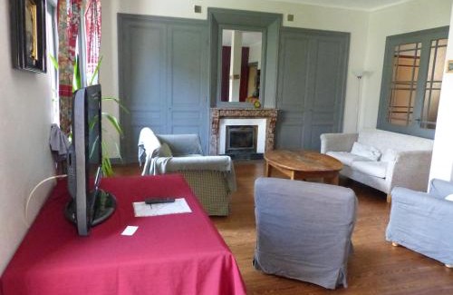 Le Perreon Casa | Les Volets Bleus