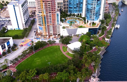 Sailboat Bend Casa | ★ Retiro acogedor. A minutos del aeropuerto, la playa, el centro de la ciudad, las tiendas y el agua ★