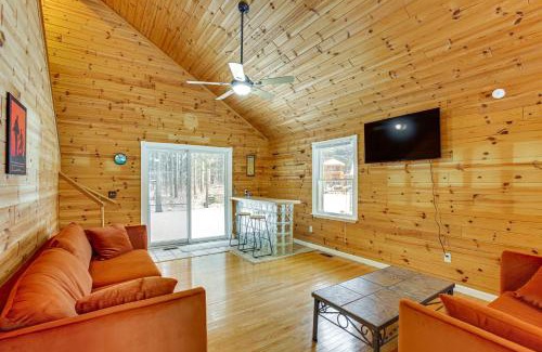 Cadillac Casa | Less Than 1 Mi to ATV Trails Cadillac Golf Retreat!