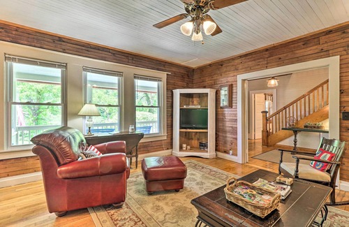 Crumpler Casa | Less Than 1 Mi to Tubing Crumpler Getaway with Fire Pit!