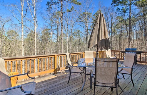 Hot Springs Village Casa | Less Than 1 Mi to Lake Hot Springs Village Escape with Deck