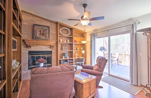 Hot Springs Village Casa | Less Than 1 Mi to Lake Hot Springs Village Escape with Deck