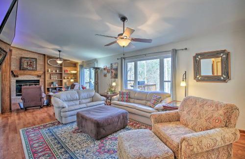 Hot Springs Village Casa | Less Than 1 Mi to Lake Hot Springs Village Escape with Deck
