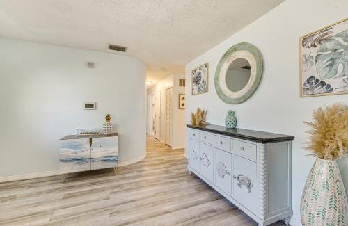 Ruskin Casa | Less Than 2 Mi to Beach and Marina Bright Ruskin Retreat!