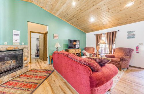 Ruidoso Casa | Less Than 2 Mi to Midtown Ruidoso Forest-View Sanctuary!
