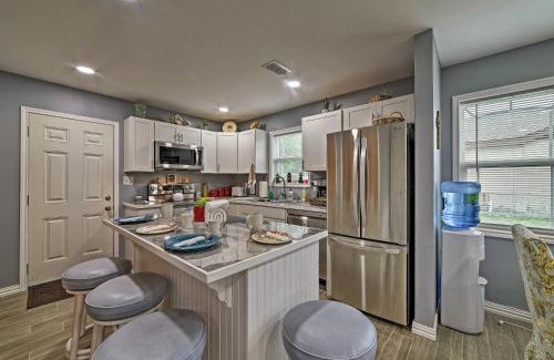 Port Isabel Casa | Less Than 3 Mi to South Padre Beach Port Isabel Home