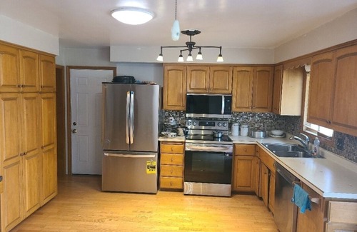 East Bloomington Casa | By the Mall of America/Wal-Mart
