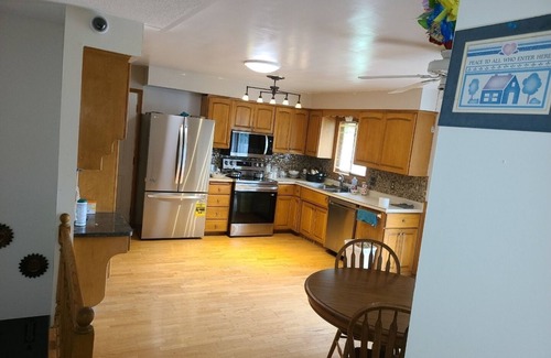 East Bloomington Casa | By the Mall of America/Wal-Mart