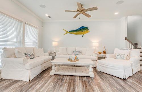 Dauphin Island Casa | Less Than half Mi to Beach Waterfront Dauphin Island Home