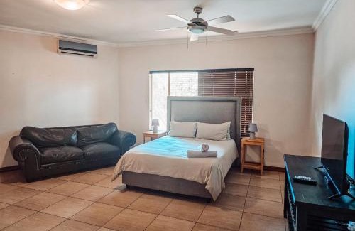 Leeupoort Cabina | Lethabong Lodge
