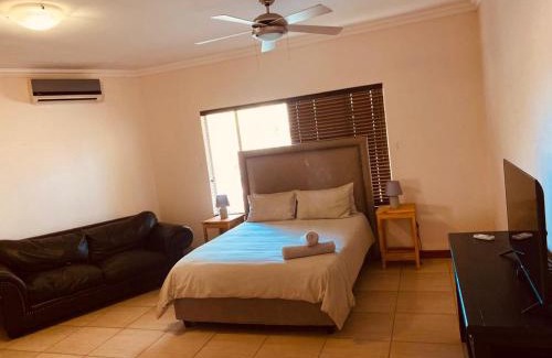 Leeupoort Cabina | Lethabong Lodge