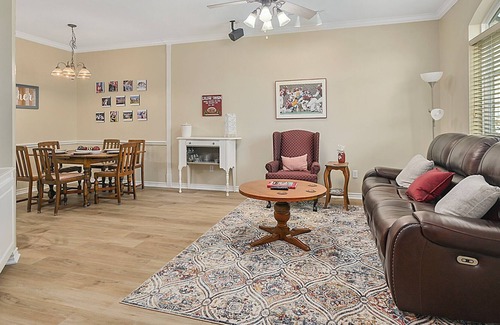 Southwood Valley Casa | Lettermen's Lounge ~ Aggieland Vacation Rentals