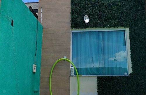 Subae Casa | Leve Toda Família Para Essa Residência Aconchegante com Piscina