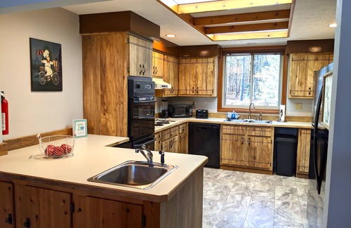 Paradise Point Casa | Level lakefront, family-friendly, hot tub, low fees, private dock