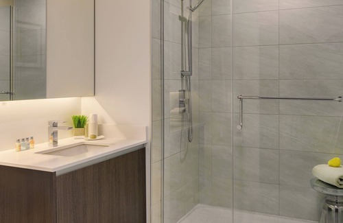 River North Hotel | Level - Old Town Luxury Two Bedroom and Two Bath Suite
