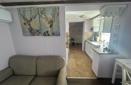 Orfu Casa | Levendula Kuckó - PatakLak Vendégház