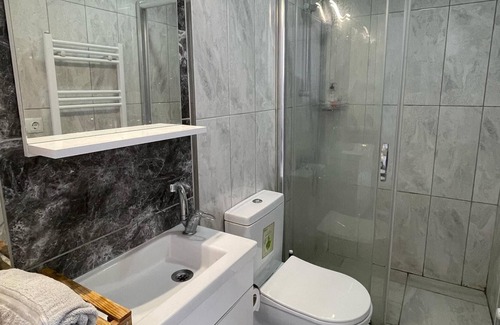 Esentepe Casa | Levent Metro & Shopping Malls