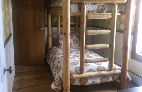 Andover Otro | Lever Hill Lodge