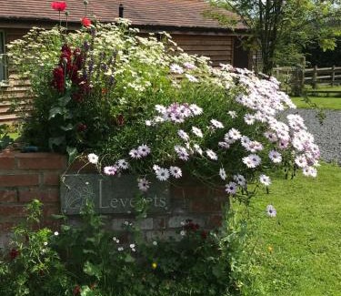 Ludlow Casa | Leverets - Squirrel Lane Lodges Ludlow