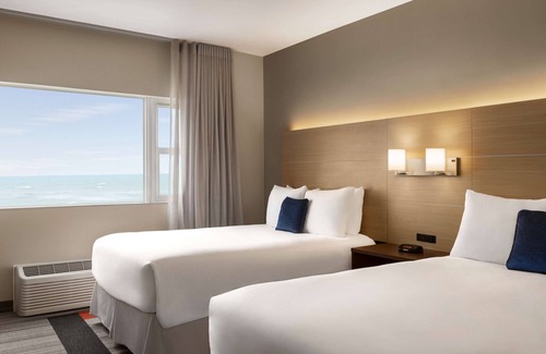 Mid Beach Hotel | Lexington by Hotel RL Miami Beach