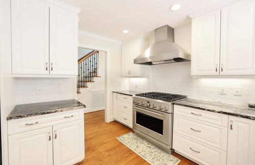 North Garrett Road Casa | Lg Pool House w/ Hot Tub Central to RTP*Pool Open*