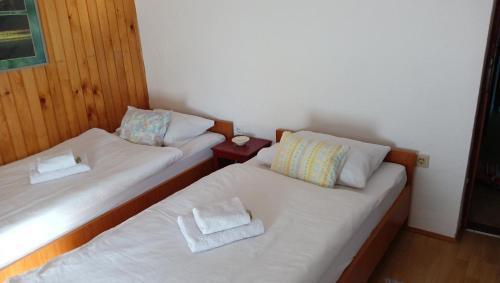 Donji Lapac Casa | Ličke Noći