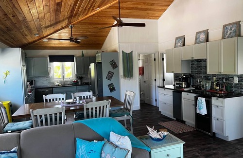 Great Guana Cay Casa | Li'l Gecko Cottage - Guana Cay 2/2