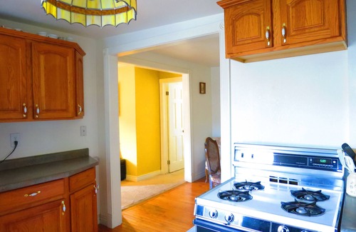 Central City Cabaña | RETIRO VICTORIANO ROMÁNTICO EN LA CIUDAD HISTÓRICA DE COLORADO GOLD RUSH SLEEPS 4-5