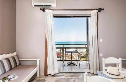Kato Stalos Apartamento | Lia Beachfront Apartments