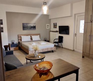 Kropia Apartamento | Lia's luxury apartment - near airport
