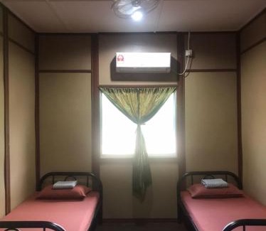 Kuala Tahan Hostal | Liana Hostel Taman Negara